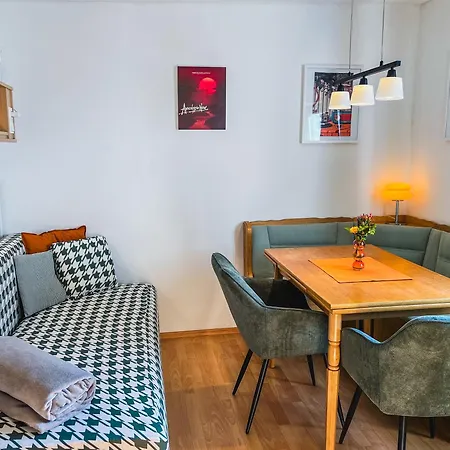 Nyaraló Ferienbungalow Juri Am Millstaetter